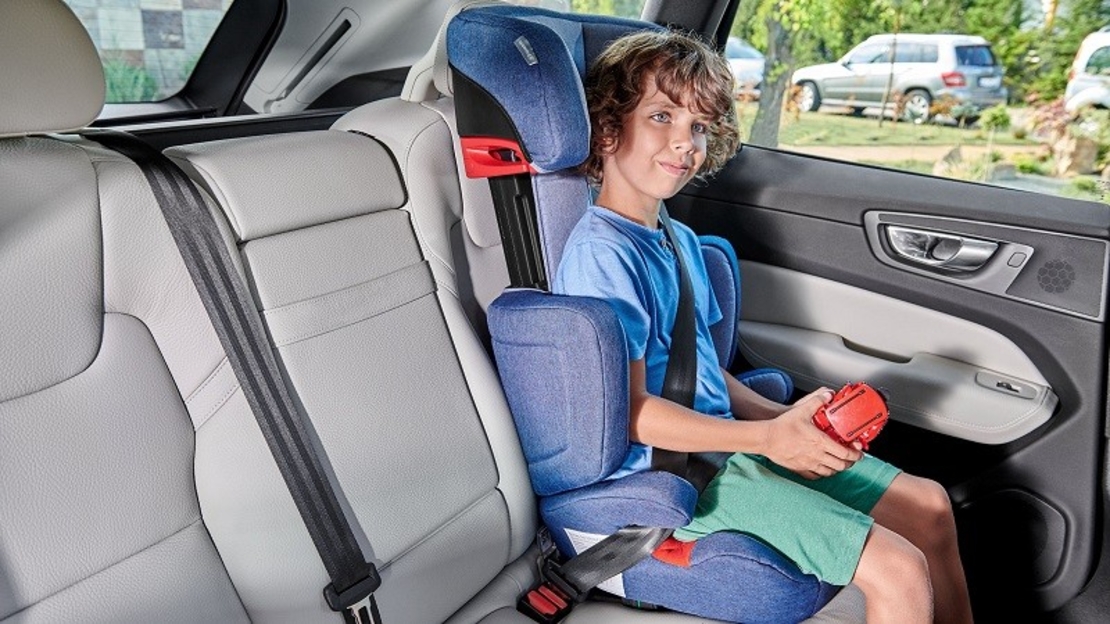  Столче за кола KinderKraft Junior IsoFIX, Черен 