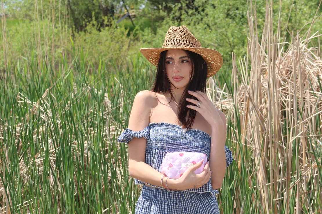 CUSTOM SMALL STRAWBERRY SADDLEBAG TOILETRY BAG
