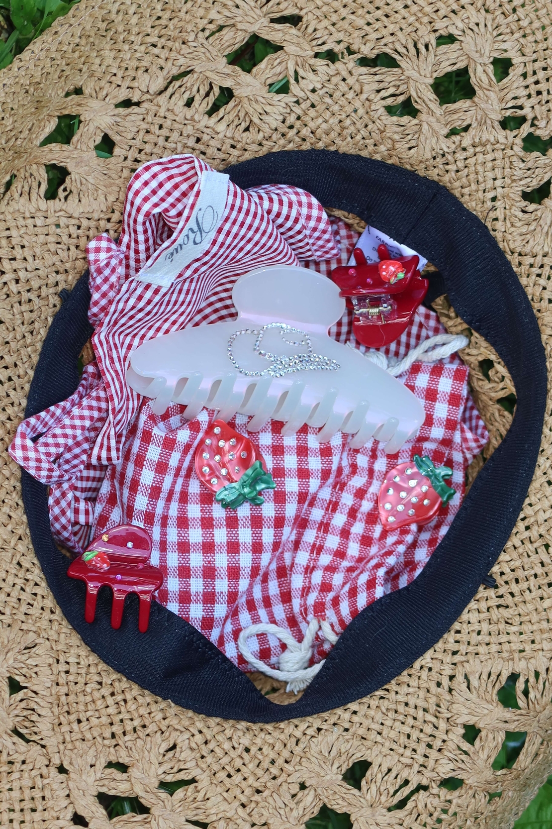 CUSTOM HEART MINI CLIP SET IN LIL’ BERRIES