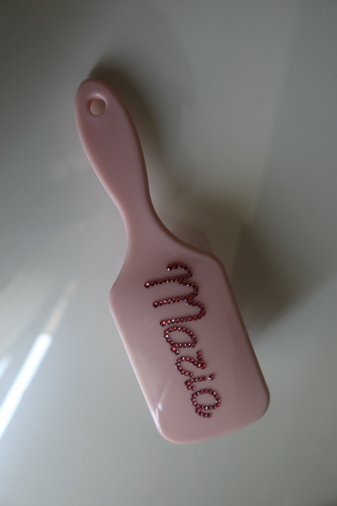 SMALL CUSTOM CRÉME de FRAISES HAIR BRUSH