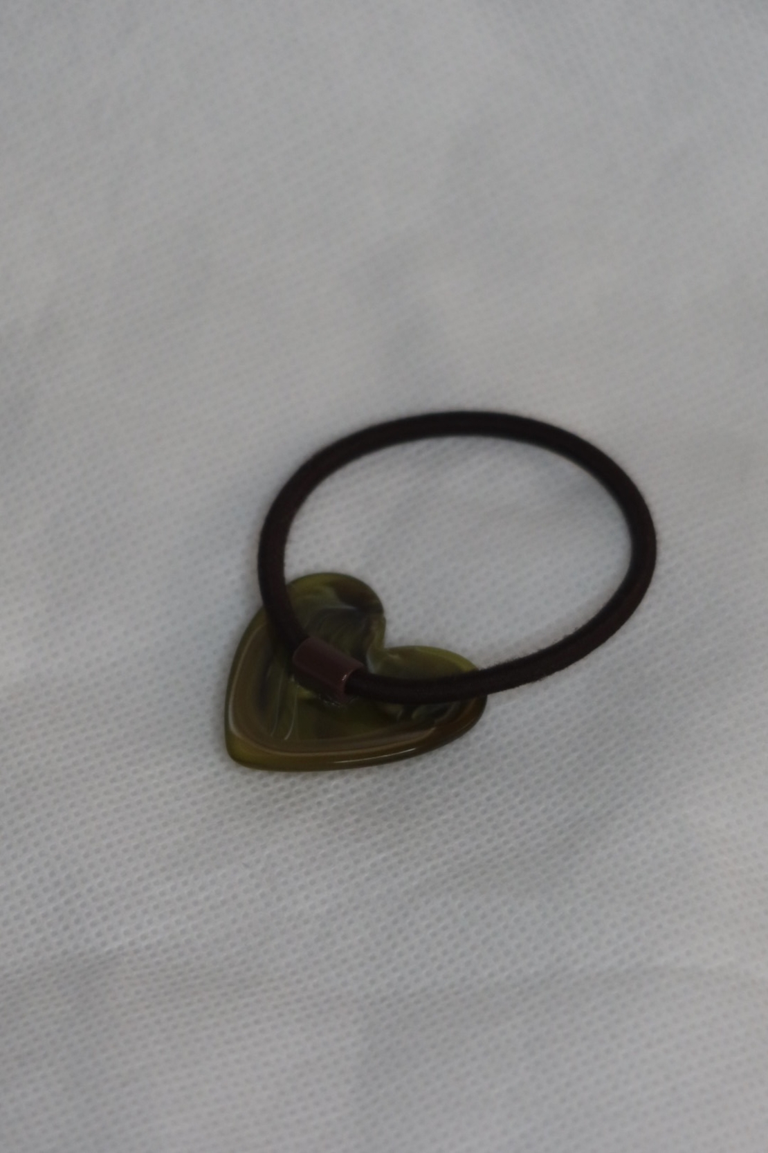 CUSTOM HEART HAIR TIE AVEC SAUGE