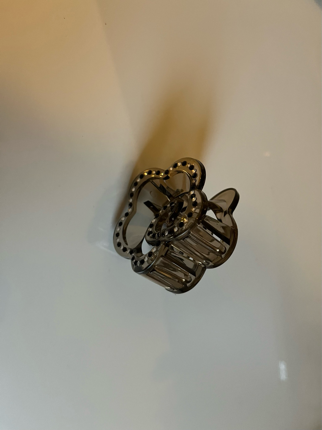 CUSTOM NOIR ROSE CLIP