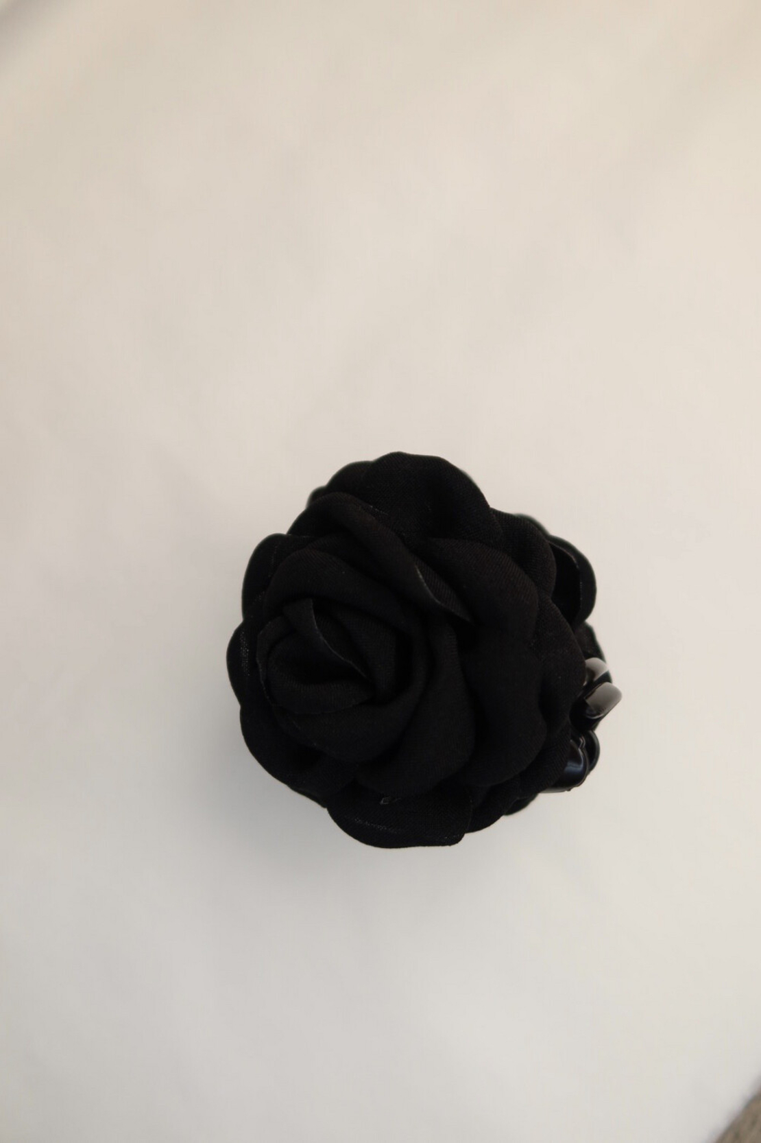 SMALL Rosette Clip in KARA