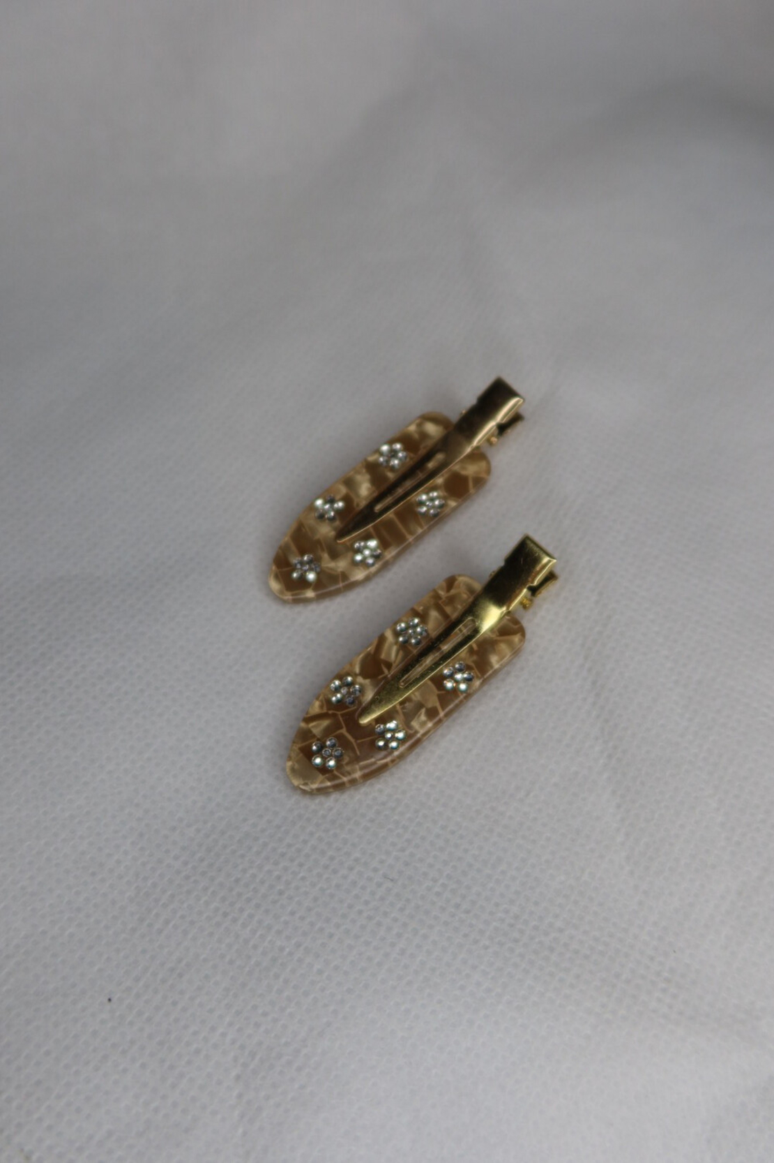CUSTOM HAZELNUT HAIR PINS