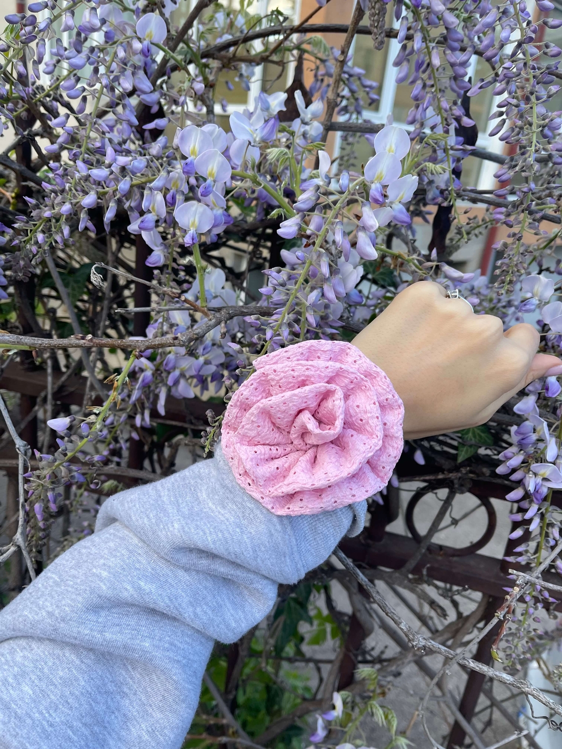 Rosette Scrunchie in BLOSSOM