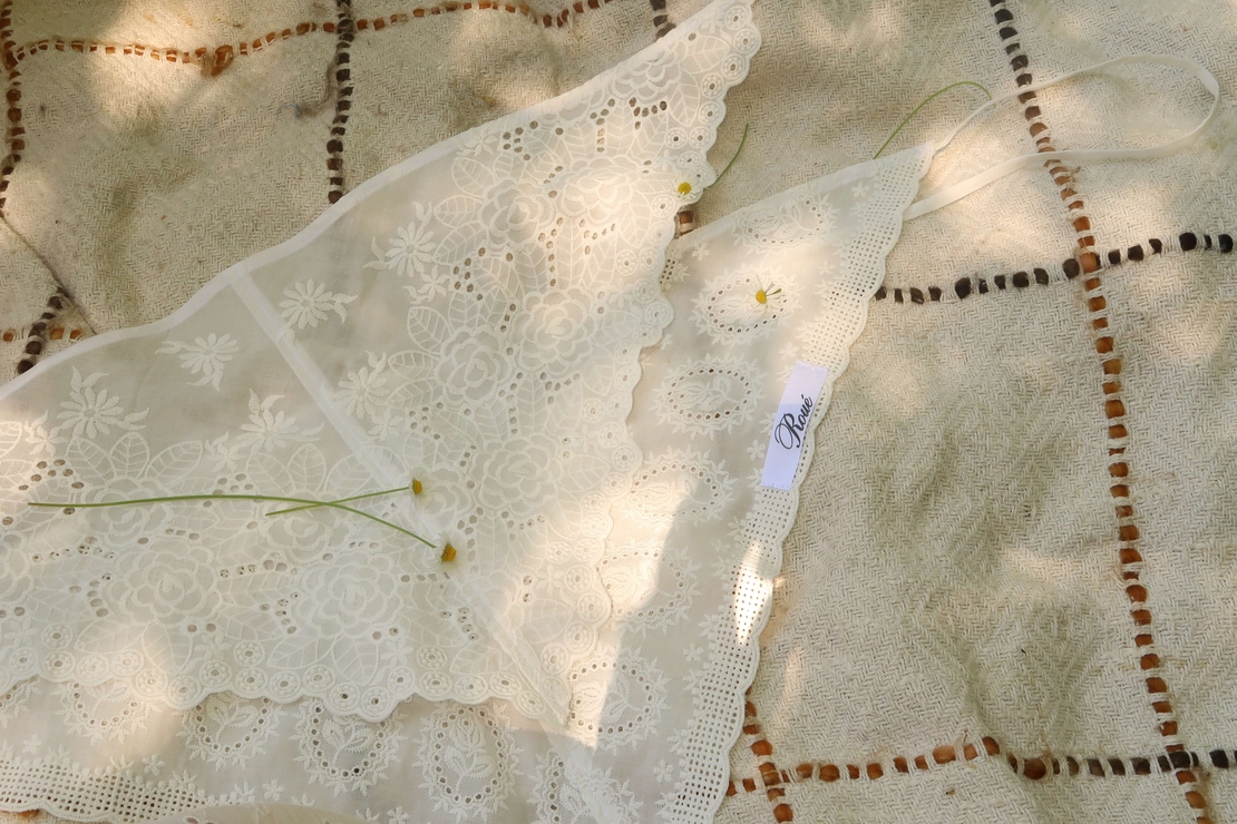 HANDMADE HERITAGE ROSE ROUÉ HEADSCARF