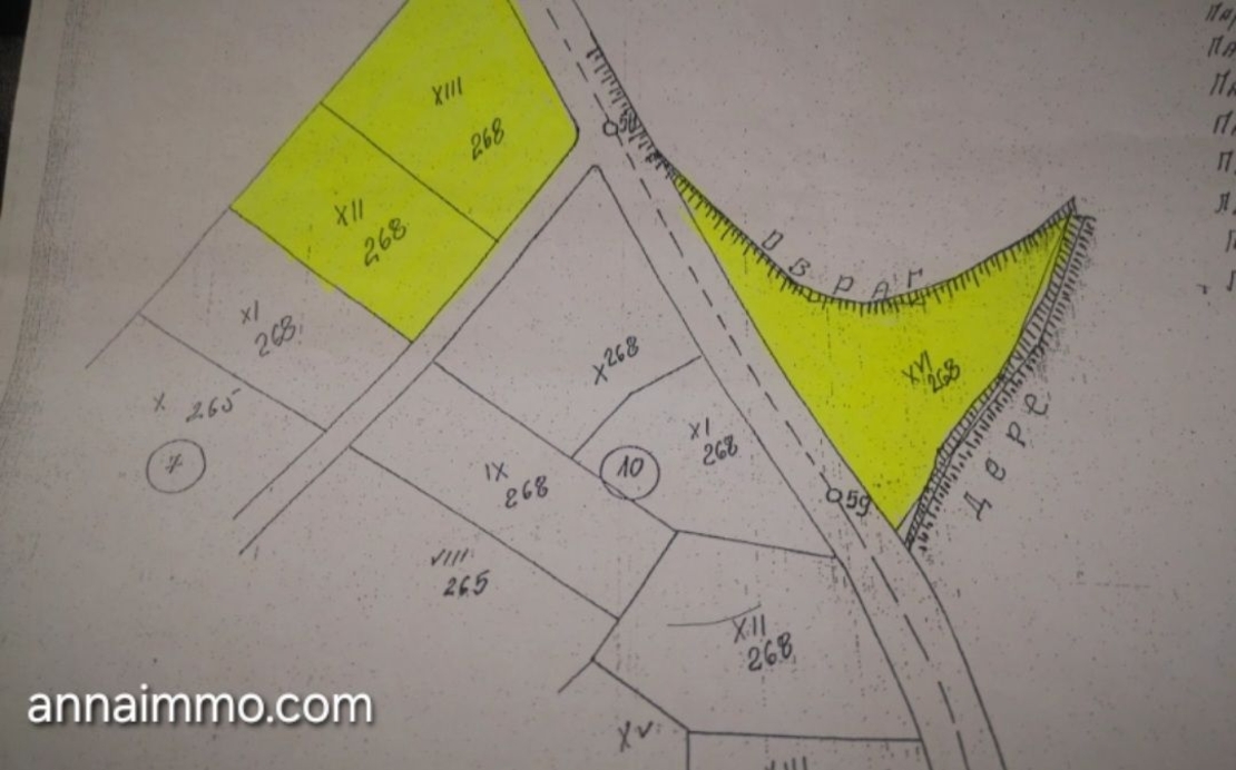 3 Парцела в село Струмяни в Регулация