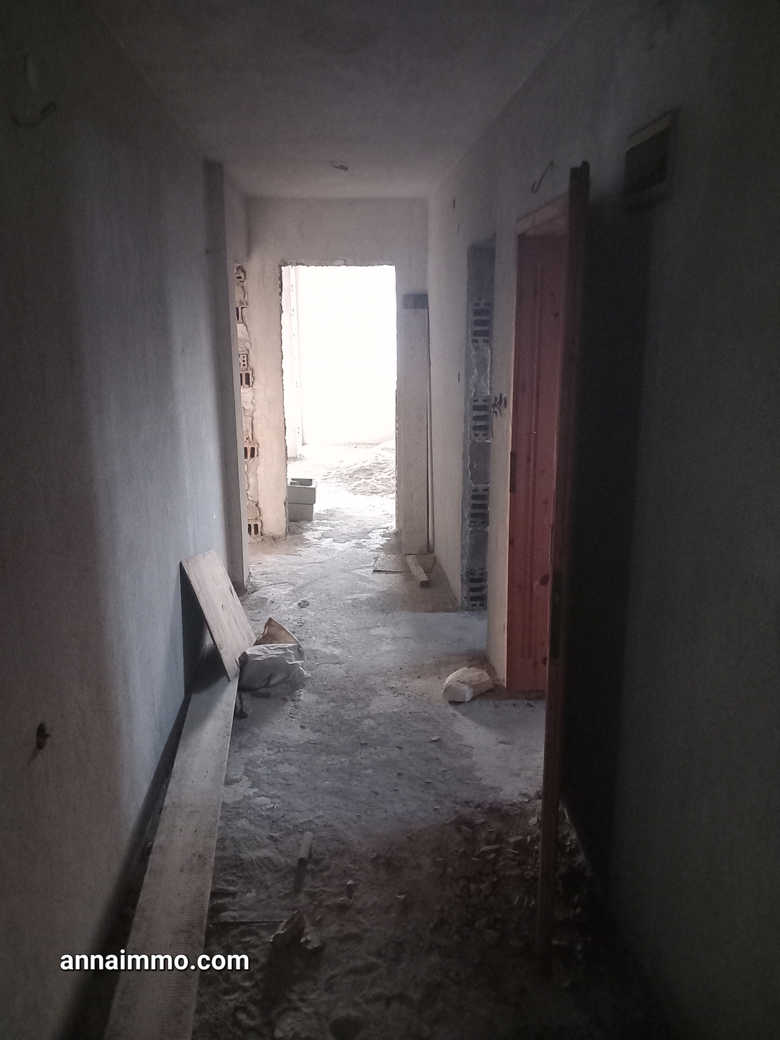 Етаж от Къща В ЦЕНТЪРА НА САНДАНСКИ 140КВ.М 680 ЕВРО НА КВ.М