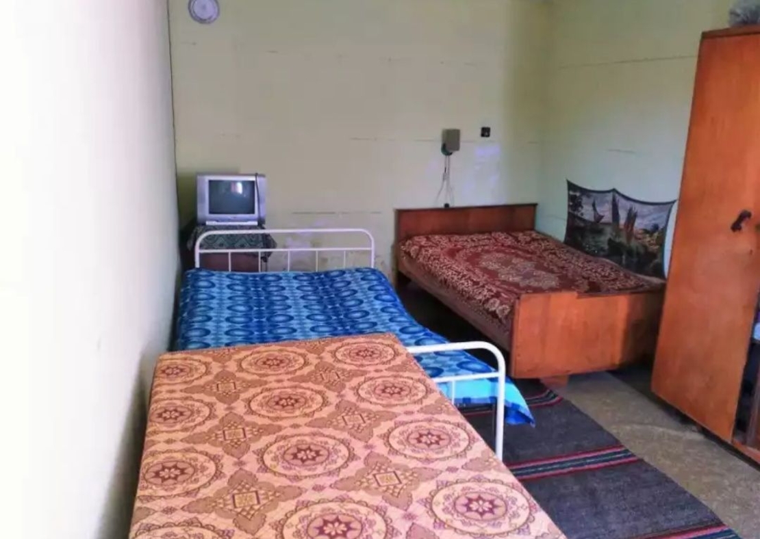 70000лв. Къща в село Струмяни на 2 етажа