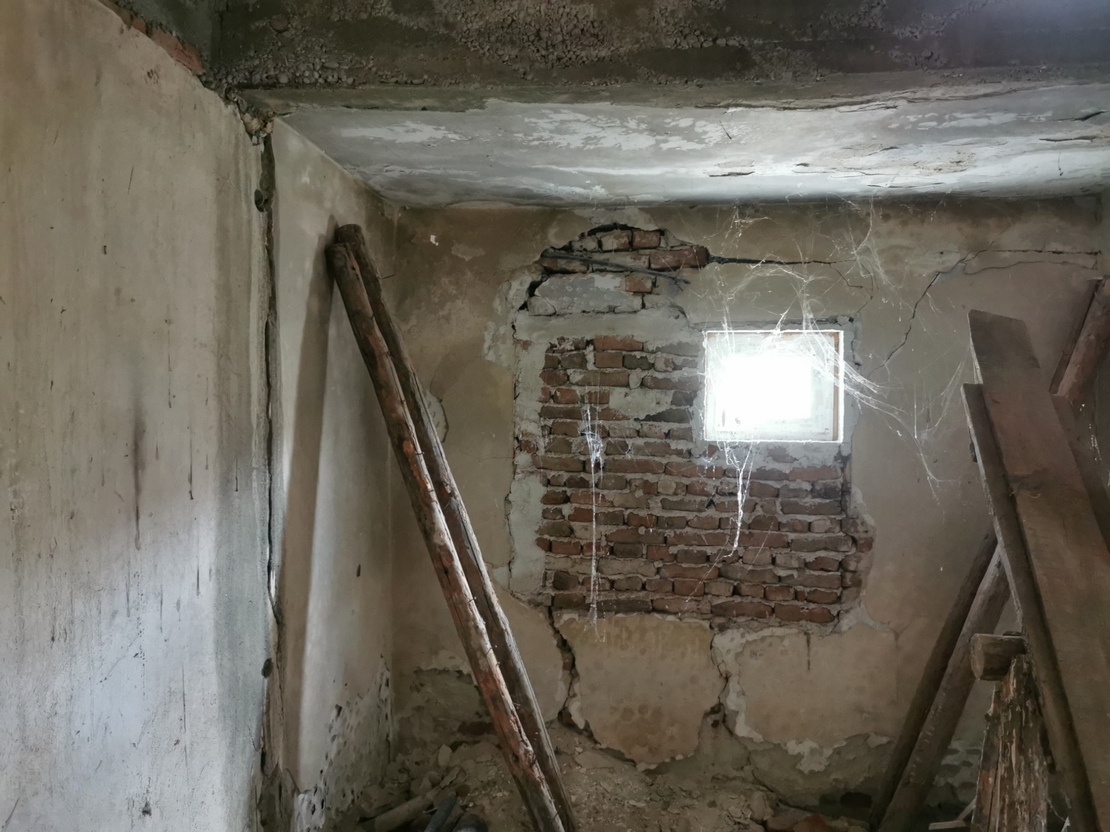 75000лв къща село Генерал Тодоров с 1дк двор