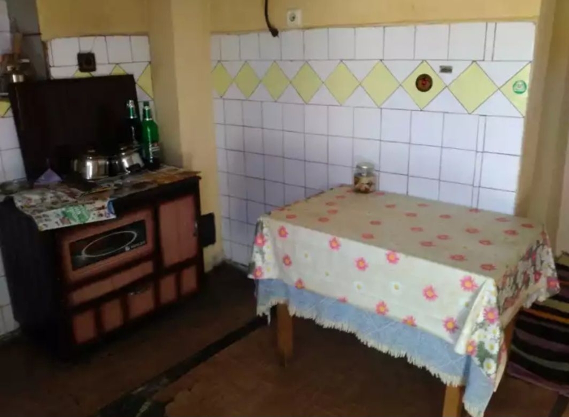 70000лв. Къща в село Струмяни на 2 етажа