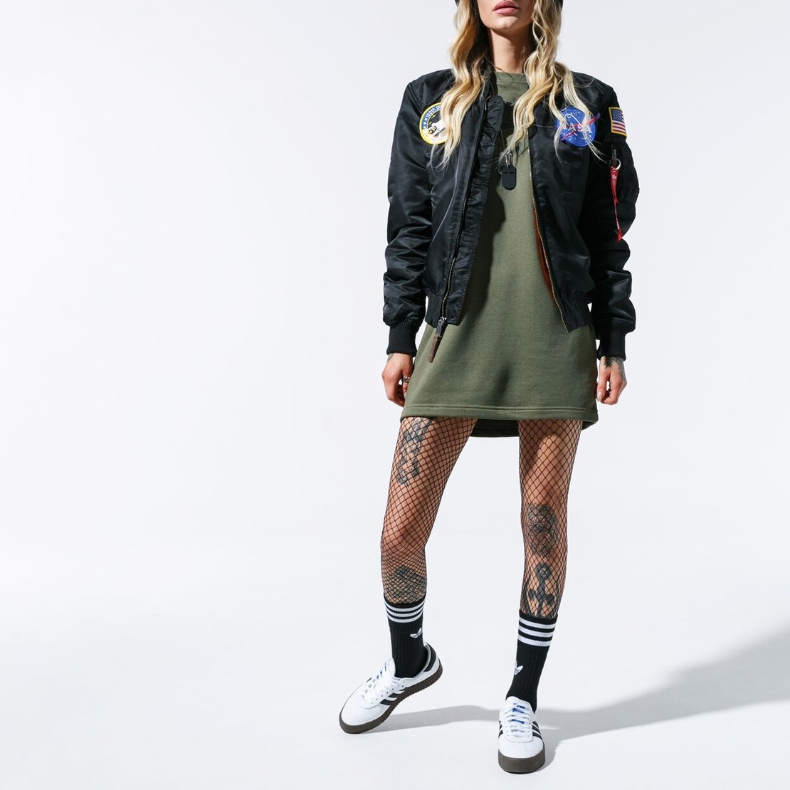 Nike NSW AIR рокля (XS)