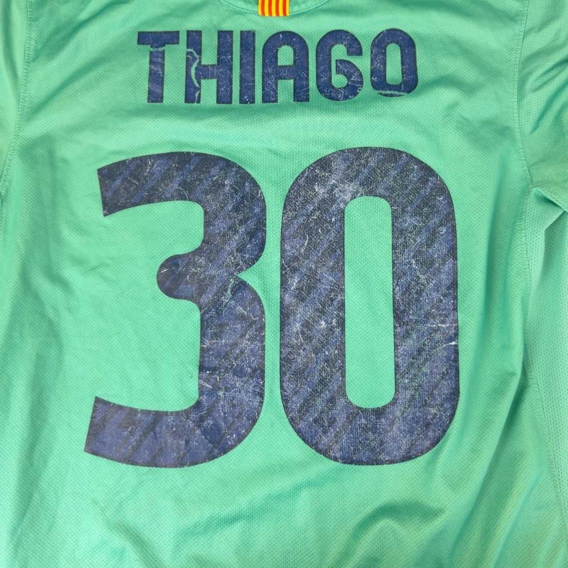 Nike Barcelona 2010/2011 Away Football Shirt #30 Thiago (M)