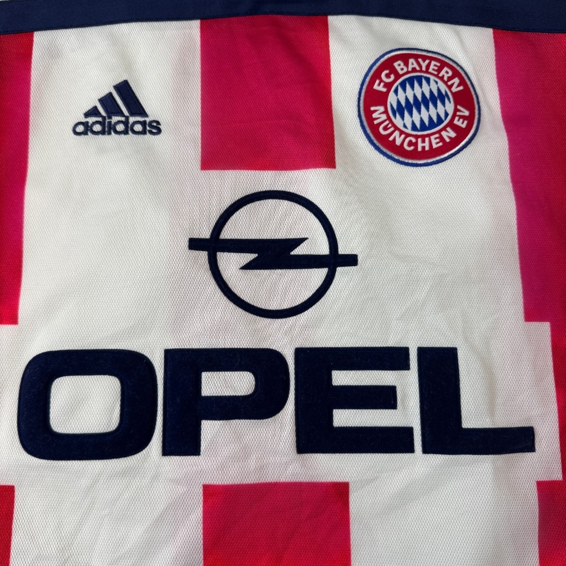 Adidas 2000-2002 Bayern Munich Away Shirt (M)