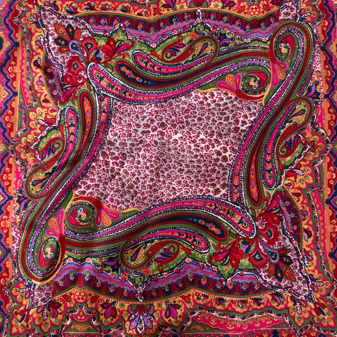 Codello копринен принт шал 53x53