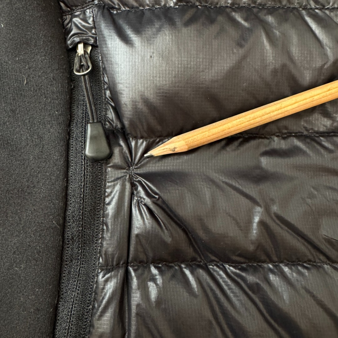 Canada Goose Hybridge Lite Down Jacket (S)