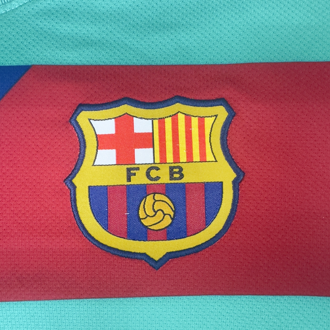 Nike Barcelona 2010/2011 Away Football Shirt #30 Thiago (M)