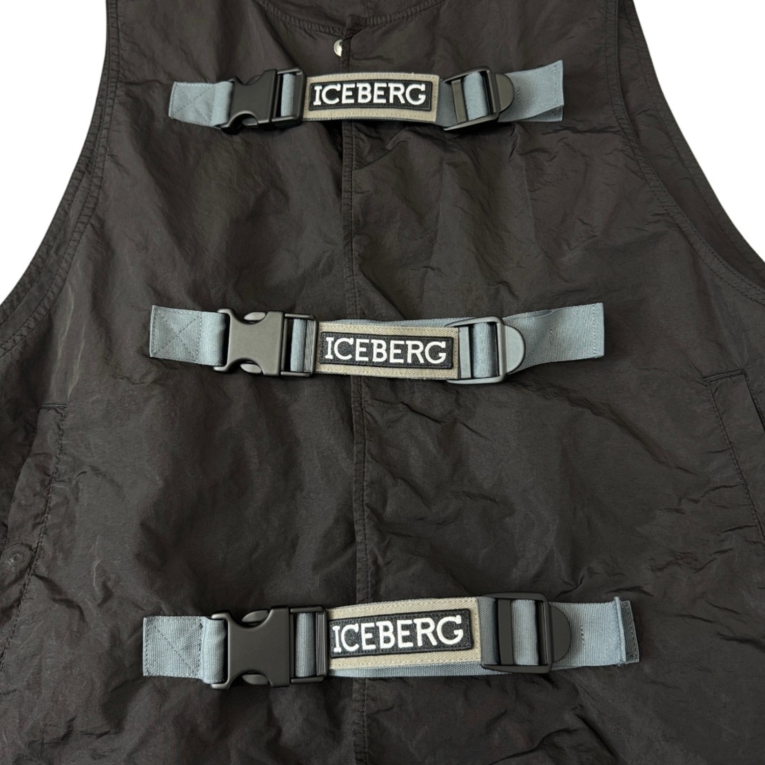Iceberg Black Logo Vest (52)