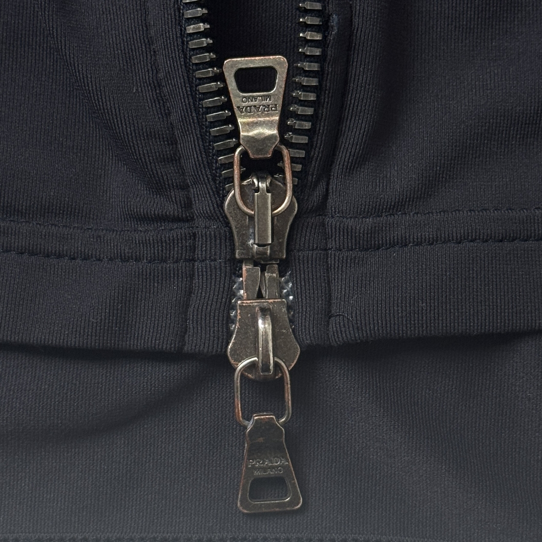 Prada дамско еластично спортно яке (M)
