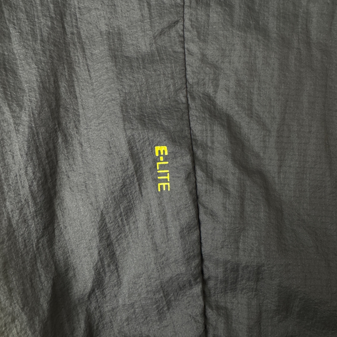 Helly Hansen мъжка олекотена ветровка (M)