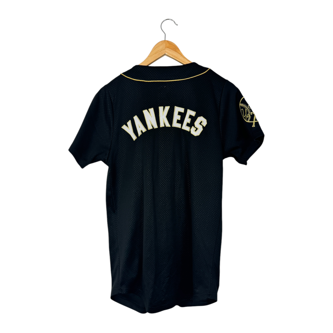 Majestic MLB New York Yankees Black Baseball Buttons Jersey (S)