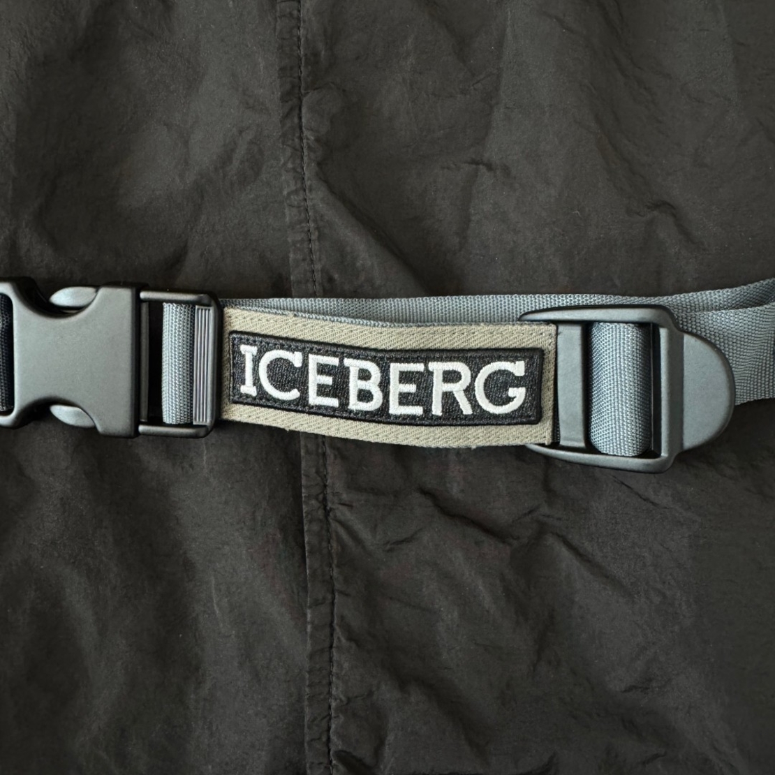 Iceberg Black Logo Vest (52)