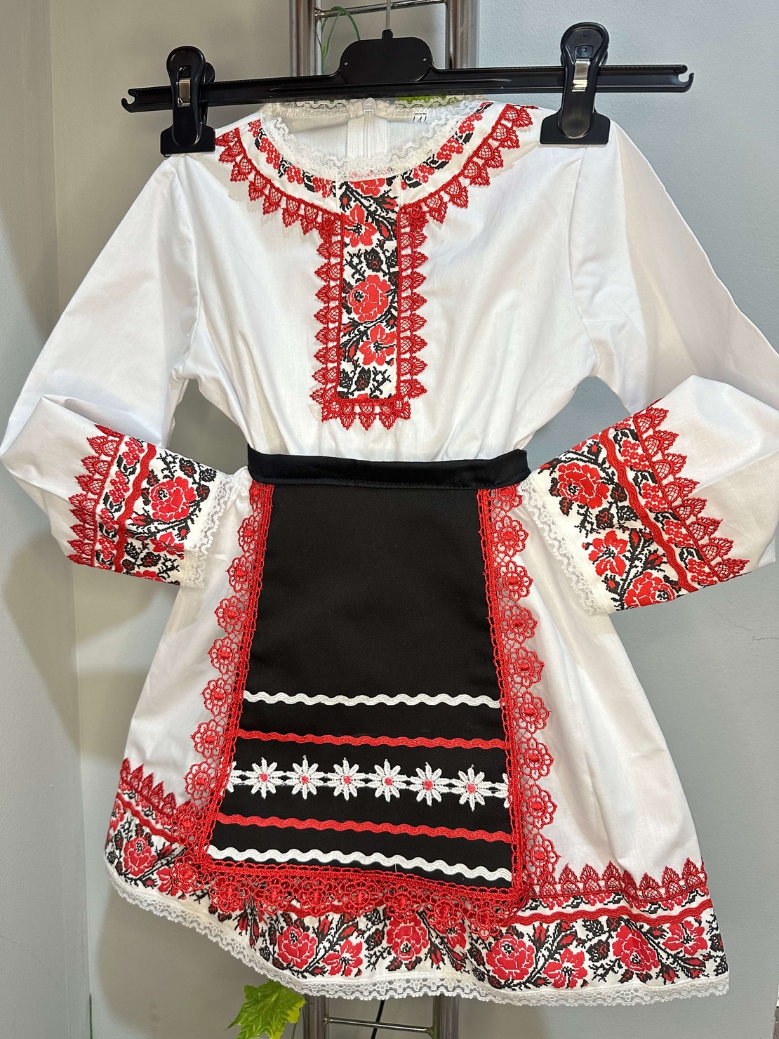 Рокля момиче 49
