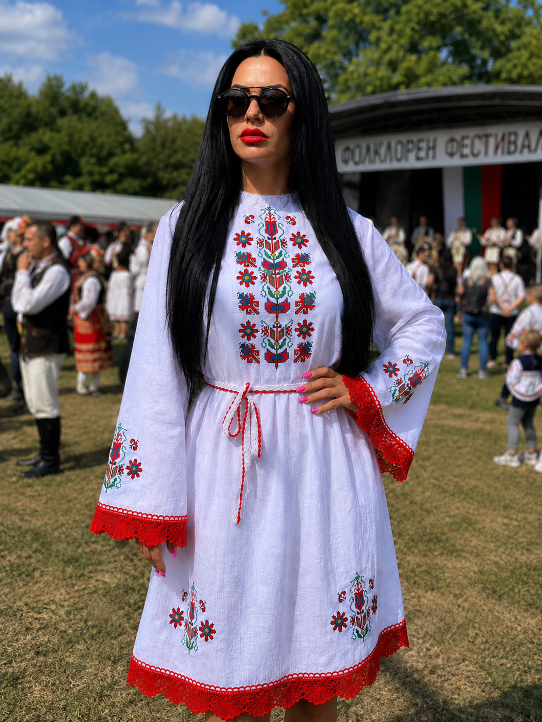„Бродирана кенарена риза Лале“