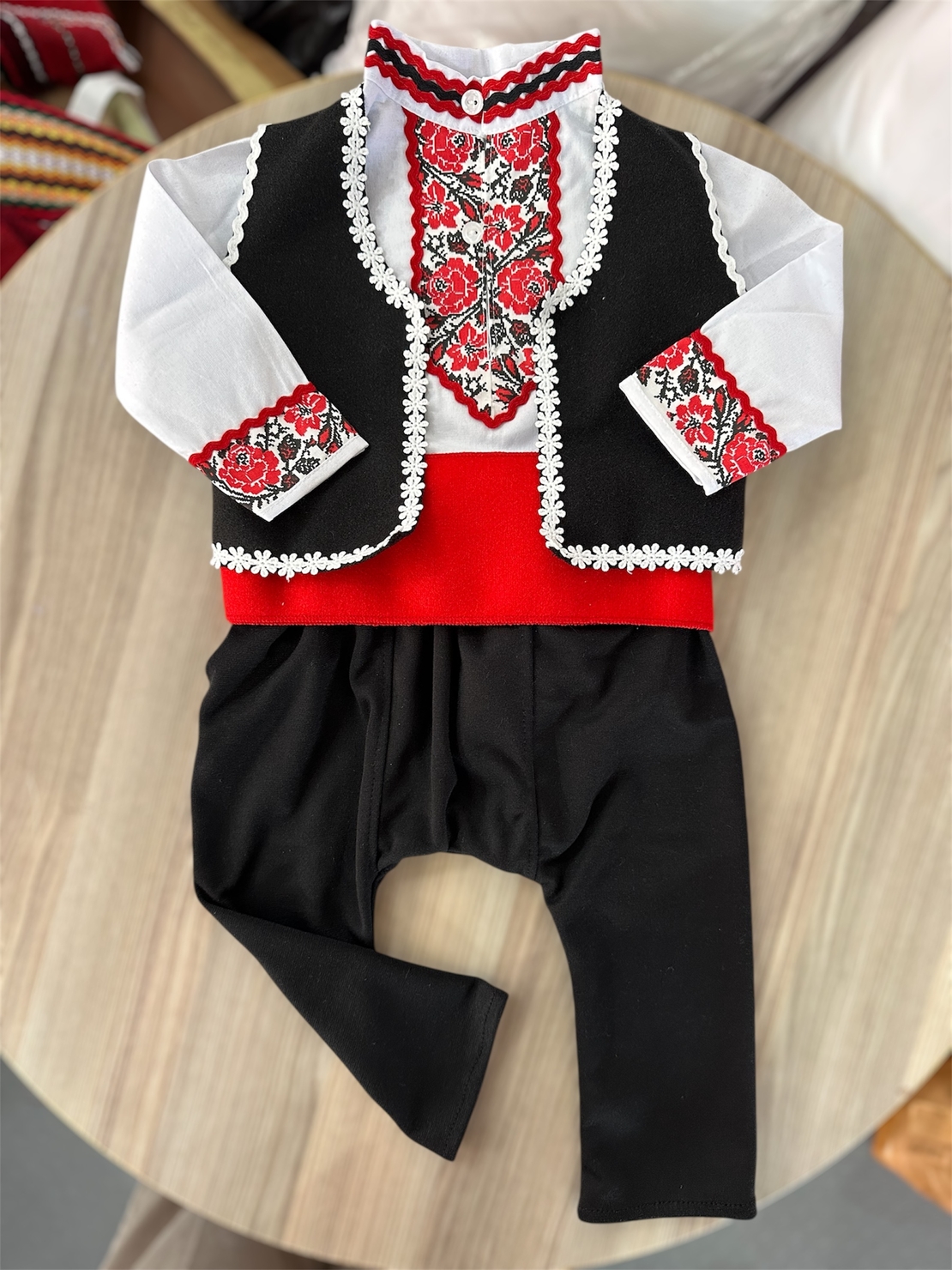 Народна носия Момче 16