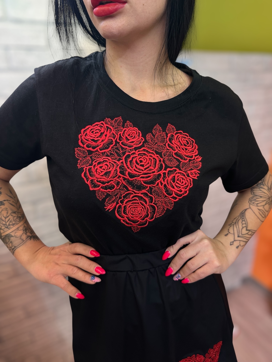 Ново!  комплект с бродерия „Сърце от рози“