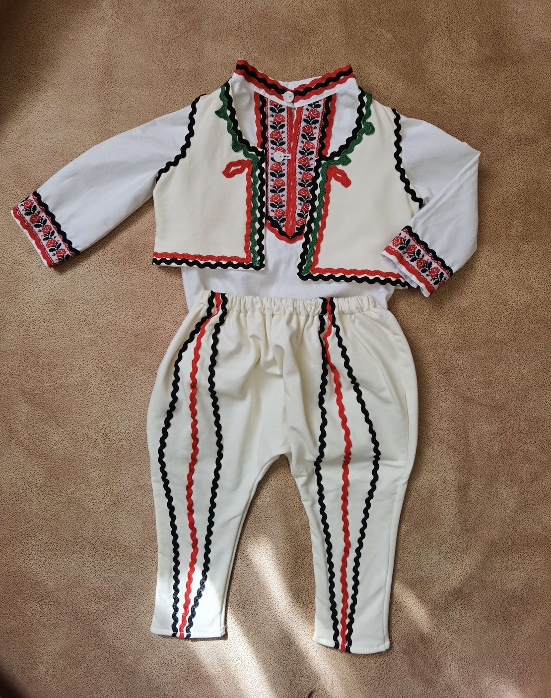 Народна носия Момче 28