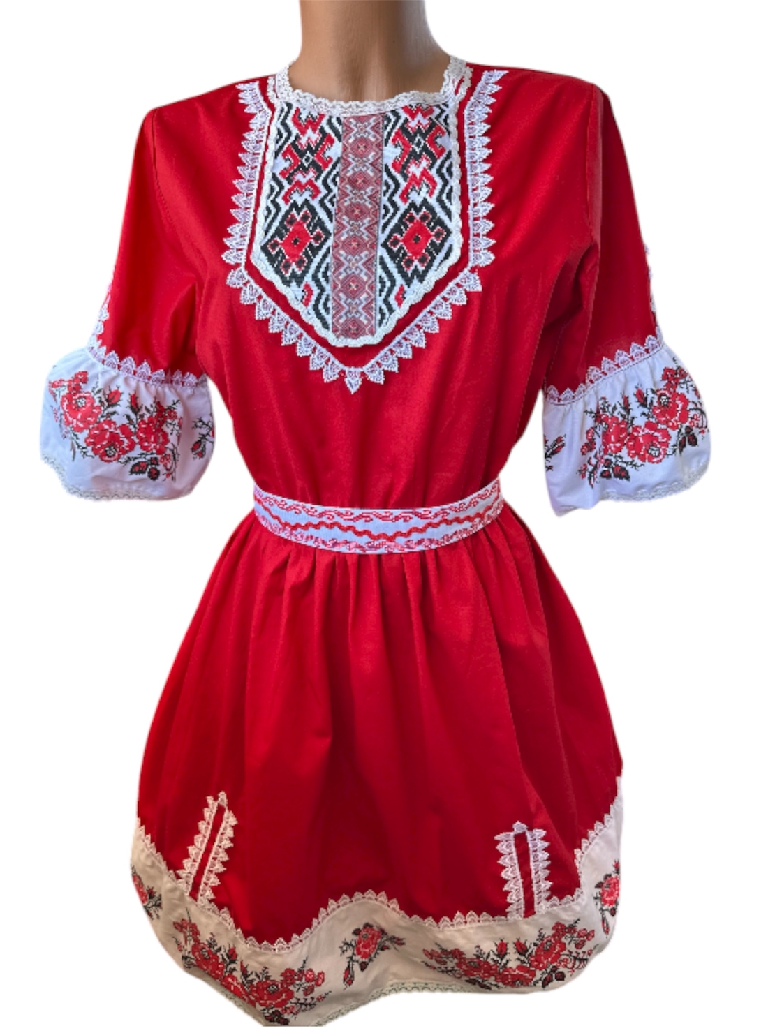 рокля с етно мотиви 50