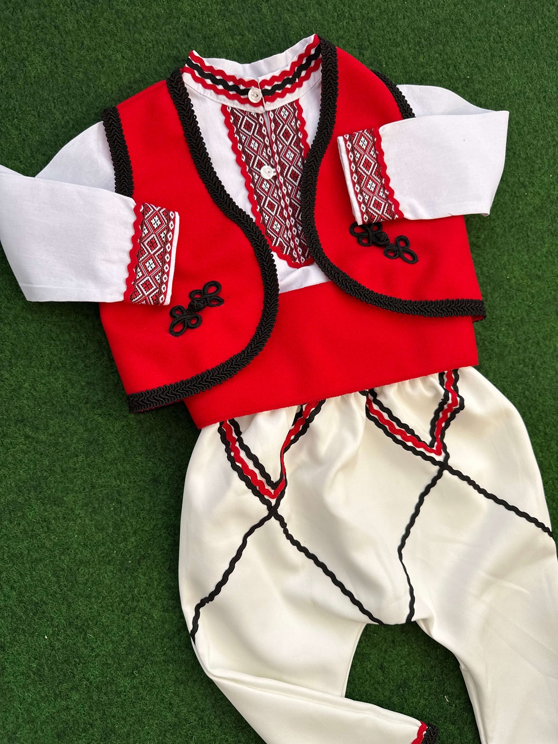 Народна носия Момче 30