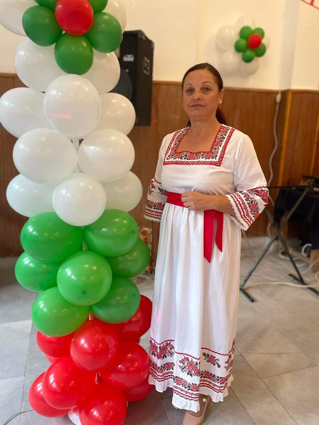 рокля с етно мотиви 30
