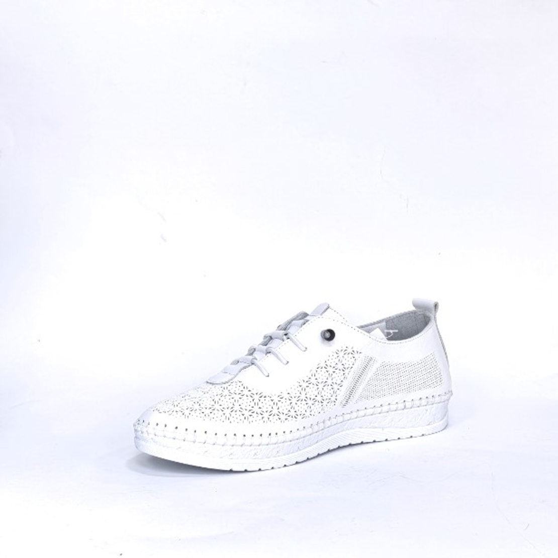 Women's casual shoes / natural leather / anatomical insole / white /756