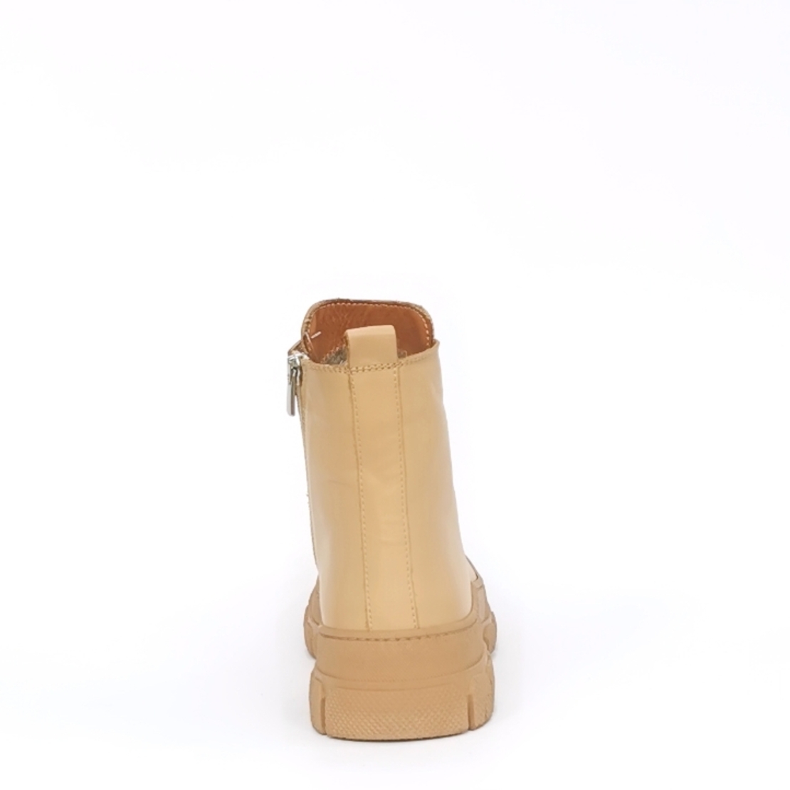 Women's casual boots made of natural leather in beige color/722340