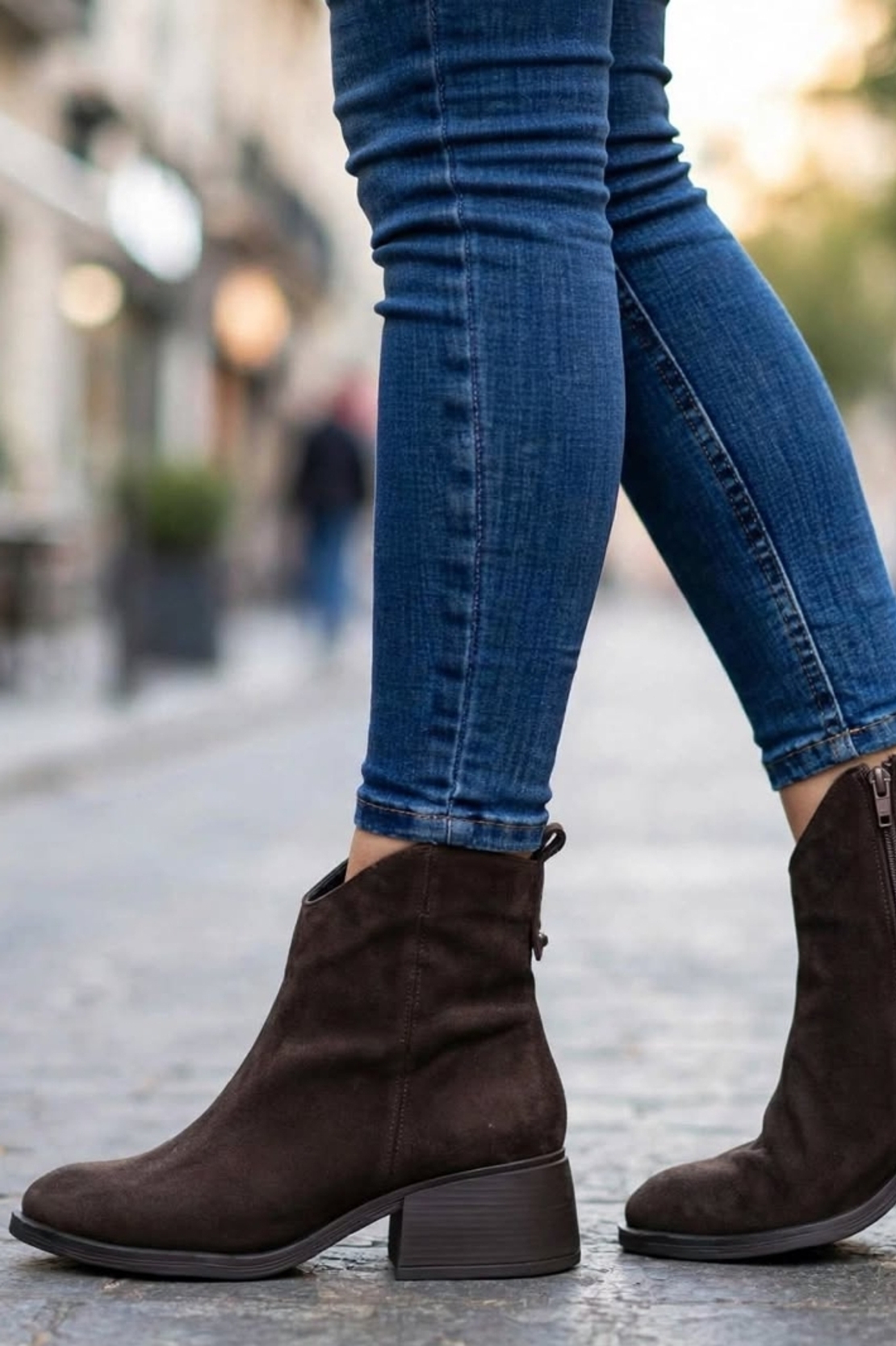 Women's elegant ankle boots / Genuine leather / 719-61 / Brown