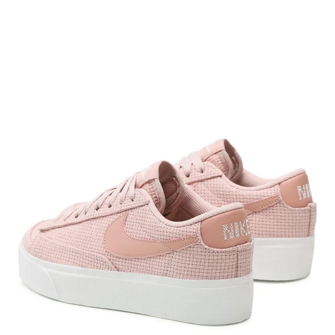 Дамски Кецове NIKE Blazer Low Platform Ess