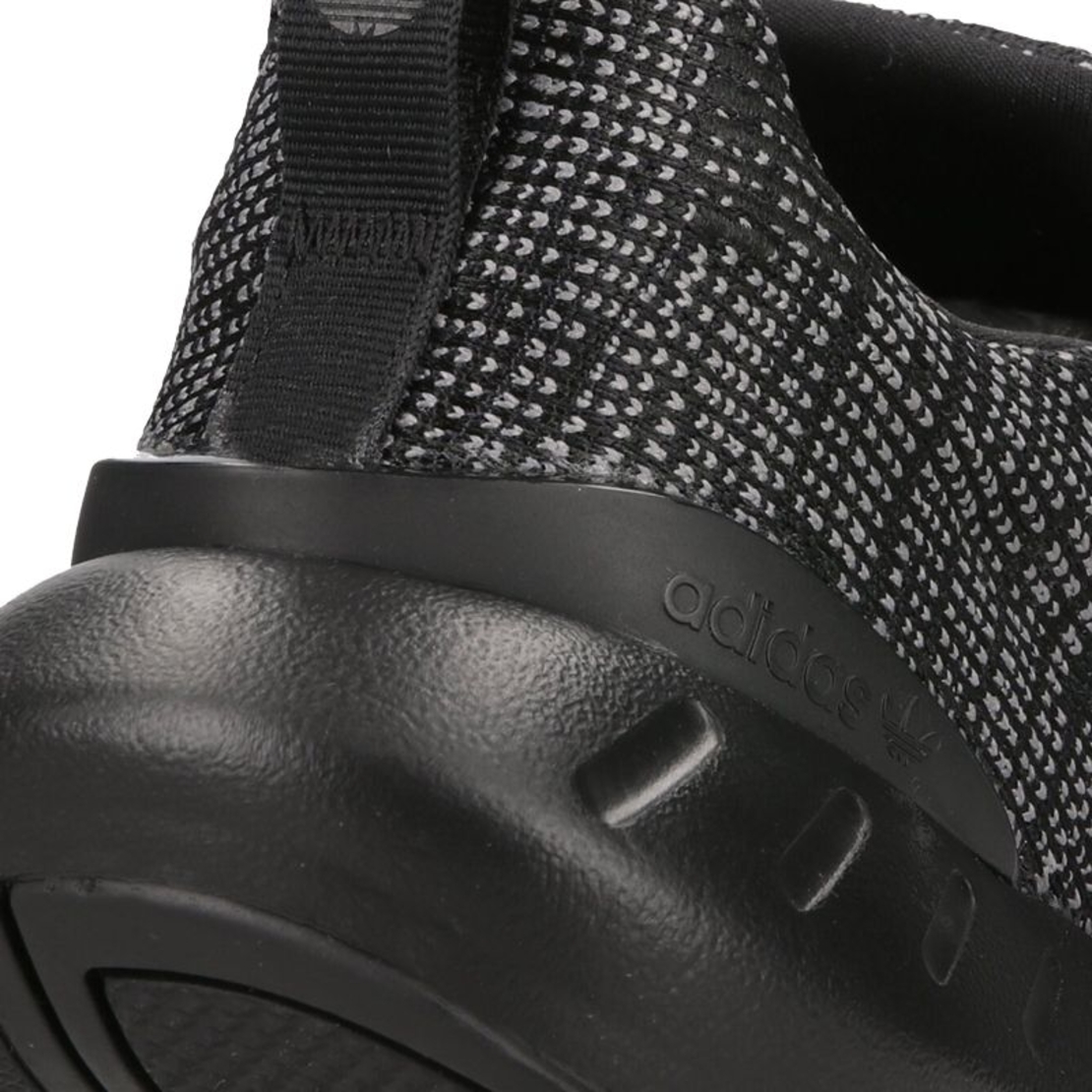 Детски Маратонки ADIDAS Swift Run 22