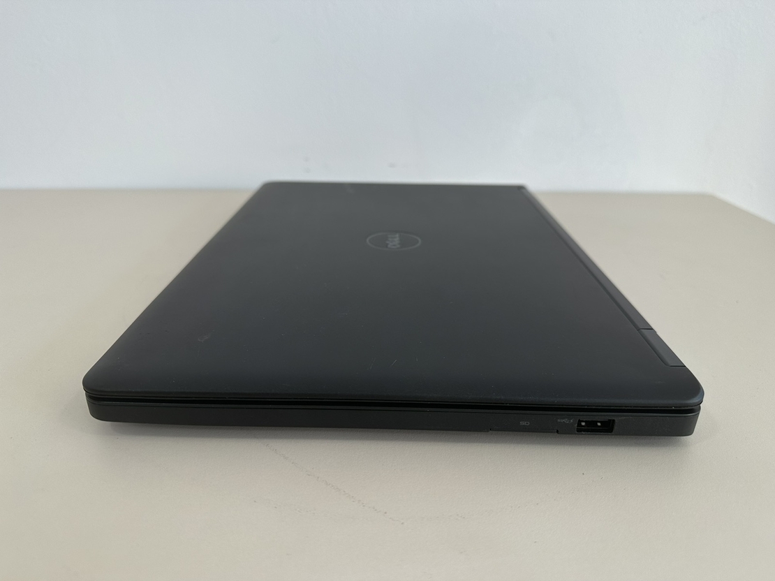Лаптоп DELL - zx