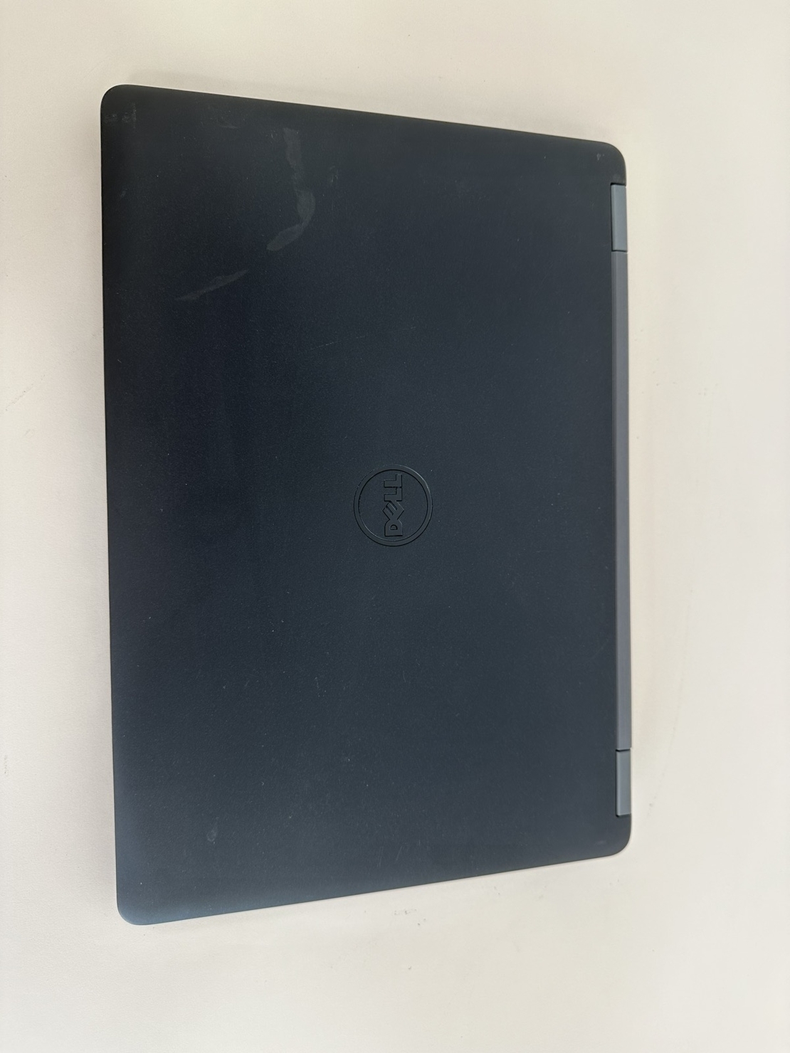 Лаптоп DELL - zx