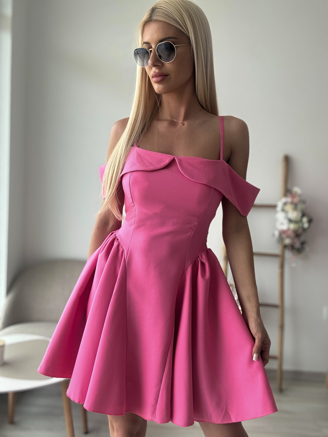 Цикламена рокля