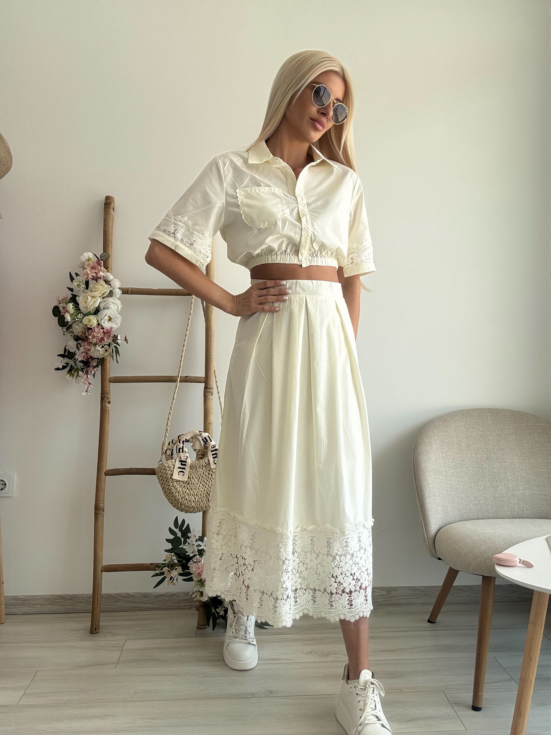 Комплект с пола екрю и риза