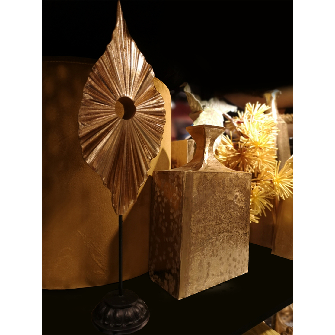 USSIA DECO LEAF POLYRESIN GOLD BLACK 13,5x8xH42cm