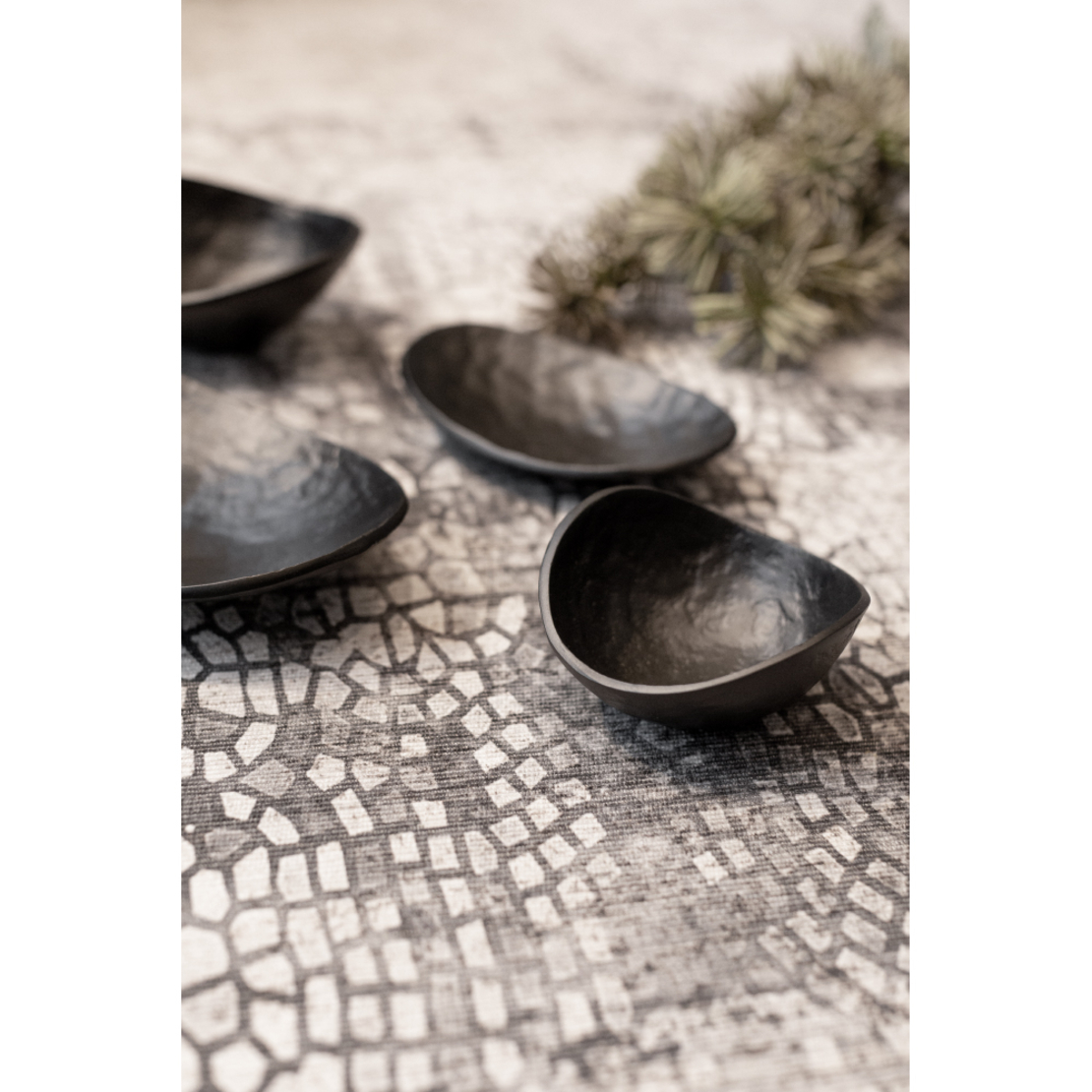 CURVE BOWL ALUMINIUM BLACK 16x15,5xH7,5cm IN