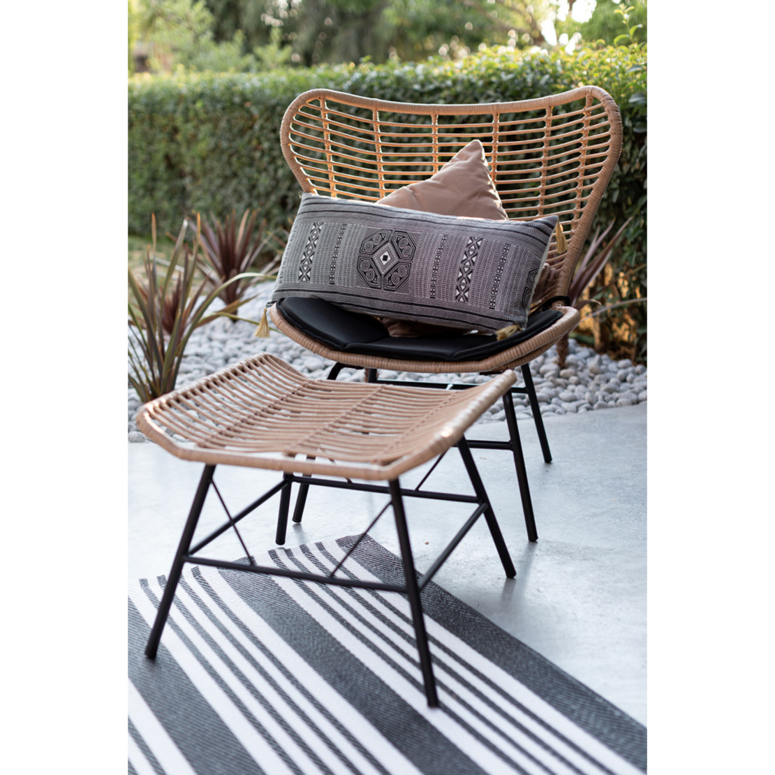 BUTTERFLY STOOL PE WOVEN NATURAL BLACK 58x59xH47,5cm PRC