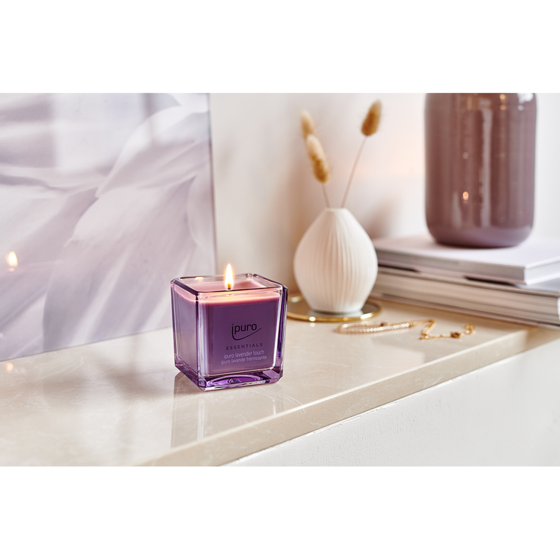 IPURO ESSENTIALS LAVENDER TOUCH CANDLE 125gr