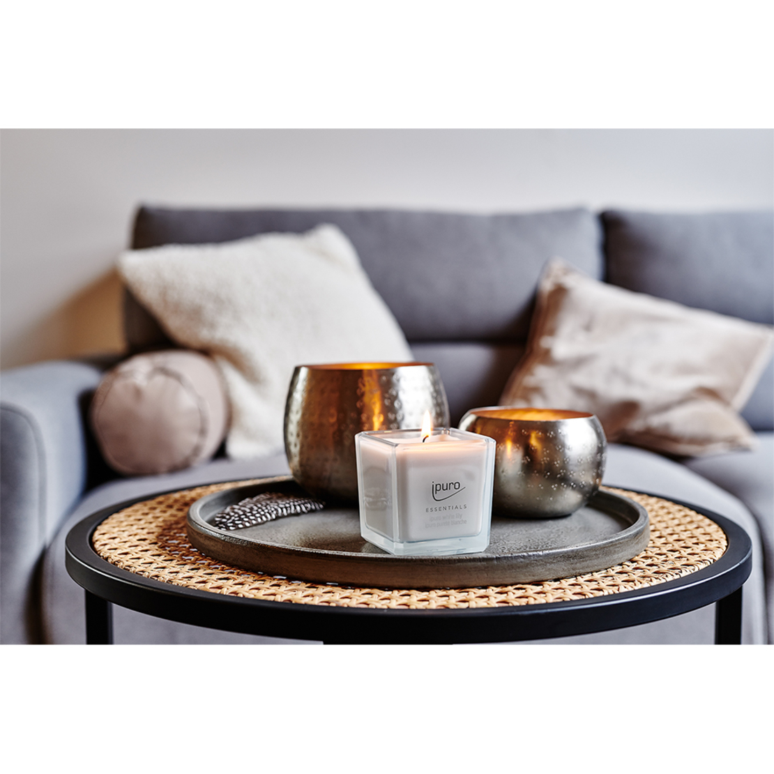 IPURO ESSENTIALS WHITE LILY CANDLE 125gr