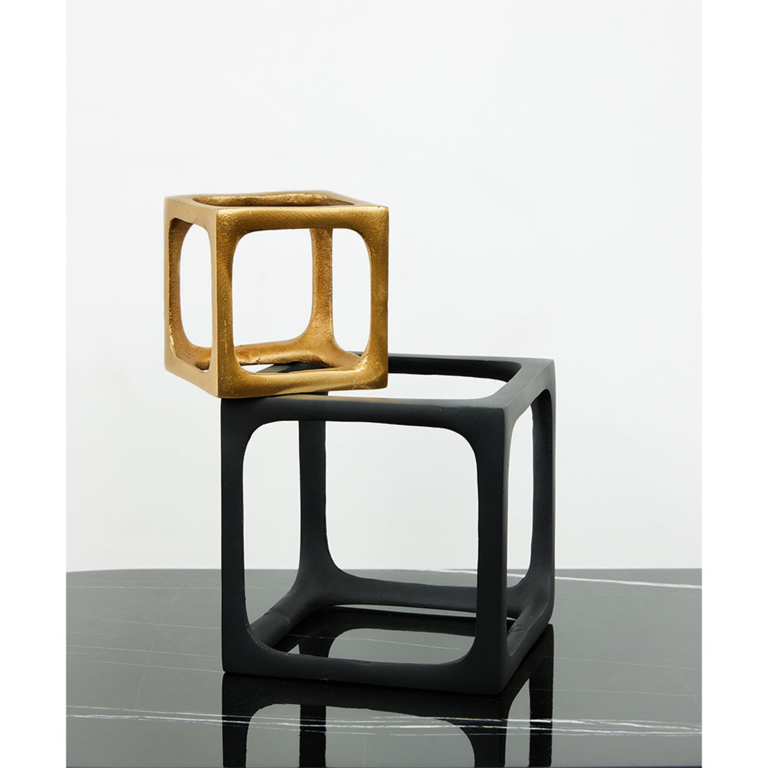 CUBO DECO ALUMINIUM BLACK 16,5x16,5xH16,5cm IN