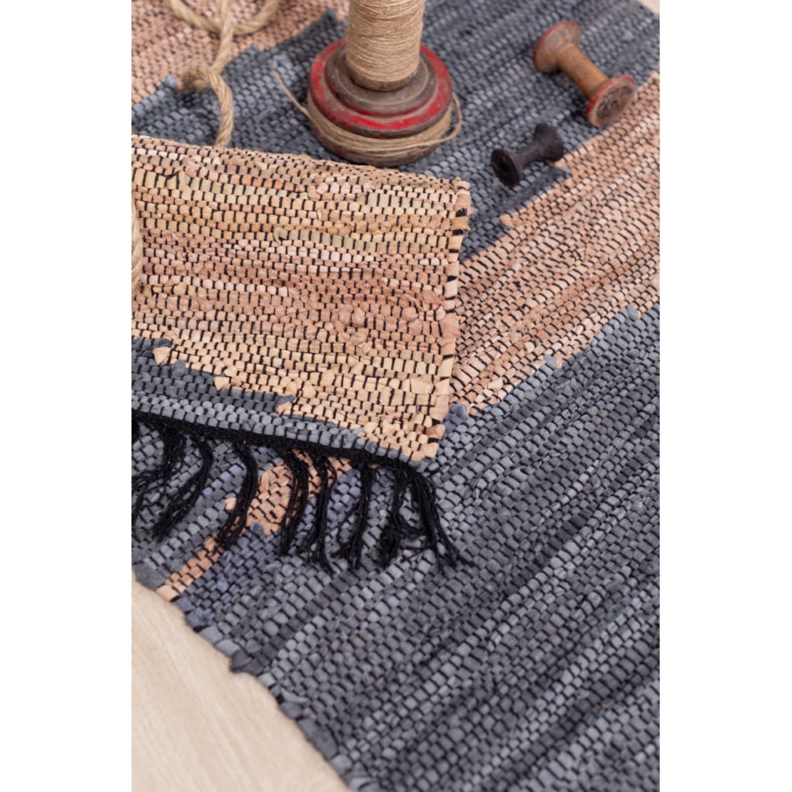 FUME CARPET LEATHER GREY BEIGE 70x150cm IN
